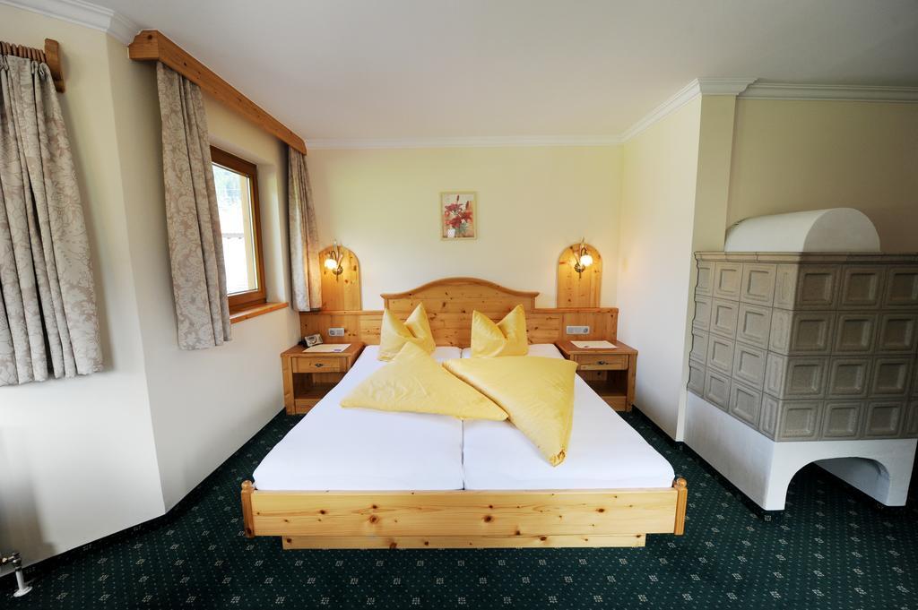 Hotel Garni Landhaus Platzer Zell am Ziller Eksteriør bilde