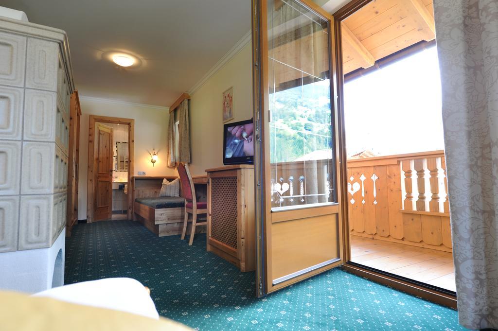 Hotel Garni Landhaus Platzer Zell am Ziller Eksteriør bilde