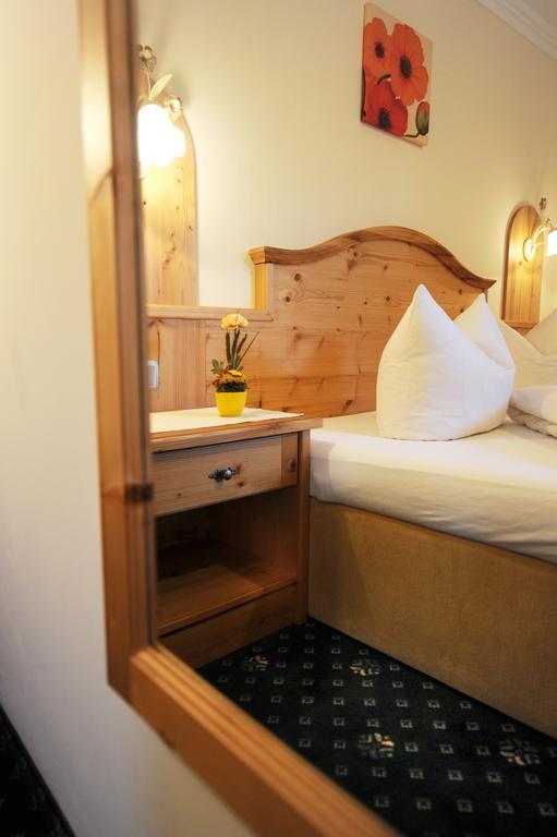 Hotel Garni Landhaus Platzer Zell am Ziller Eksteriør bilde