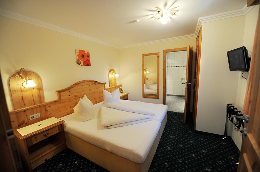 Hotel Garni Landhaus Platzer Zell am Ziller Eksteriør bilde