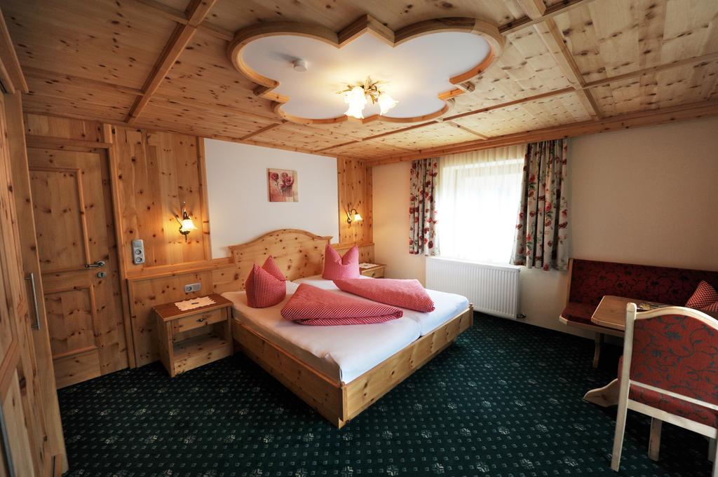 Hotel Garni Landhaus Platzer Zell am Ziller Eksteriør bilde