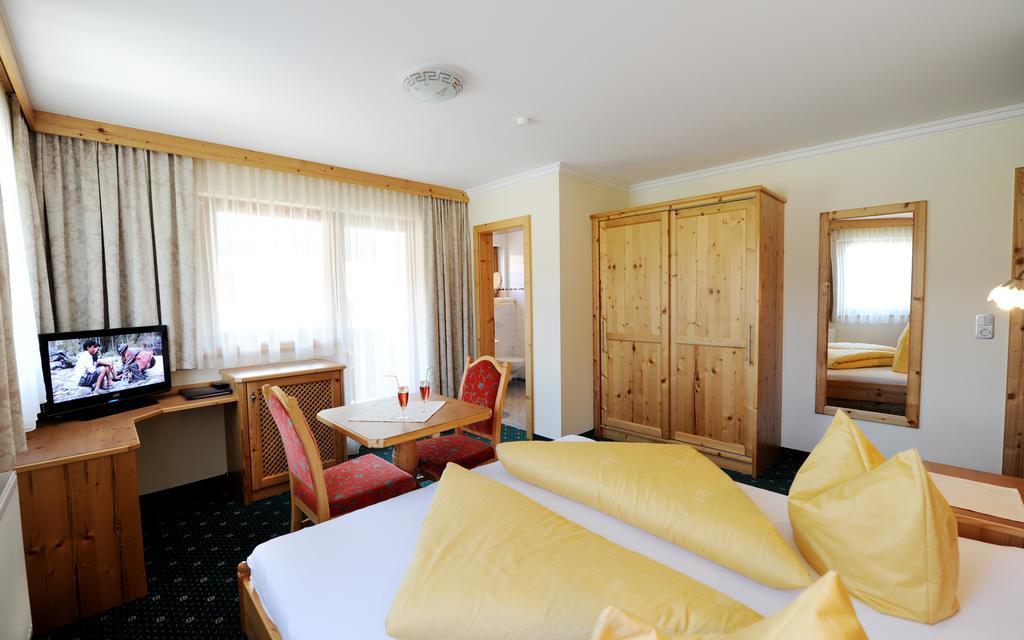 Hotel Garni Landhaus Platzer Zell am Ziller Eksteriør bilde