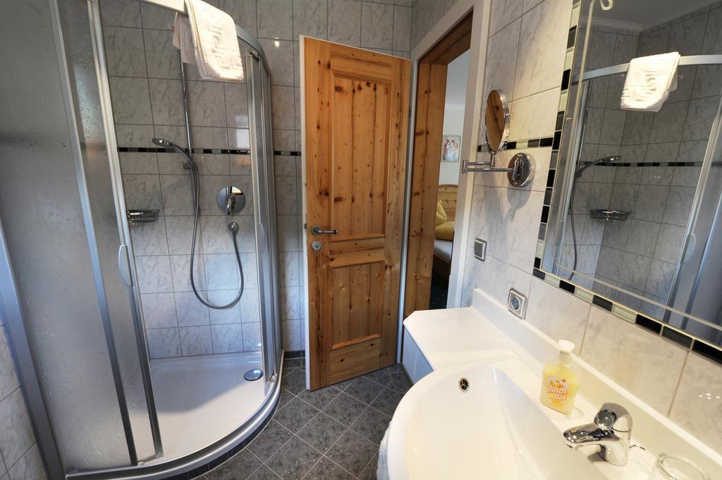 Hotel Garni Landhaus Platzer Zell am Ziller Eksteriør bilde