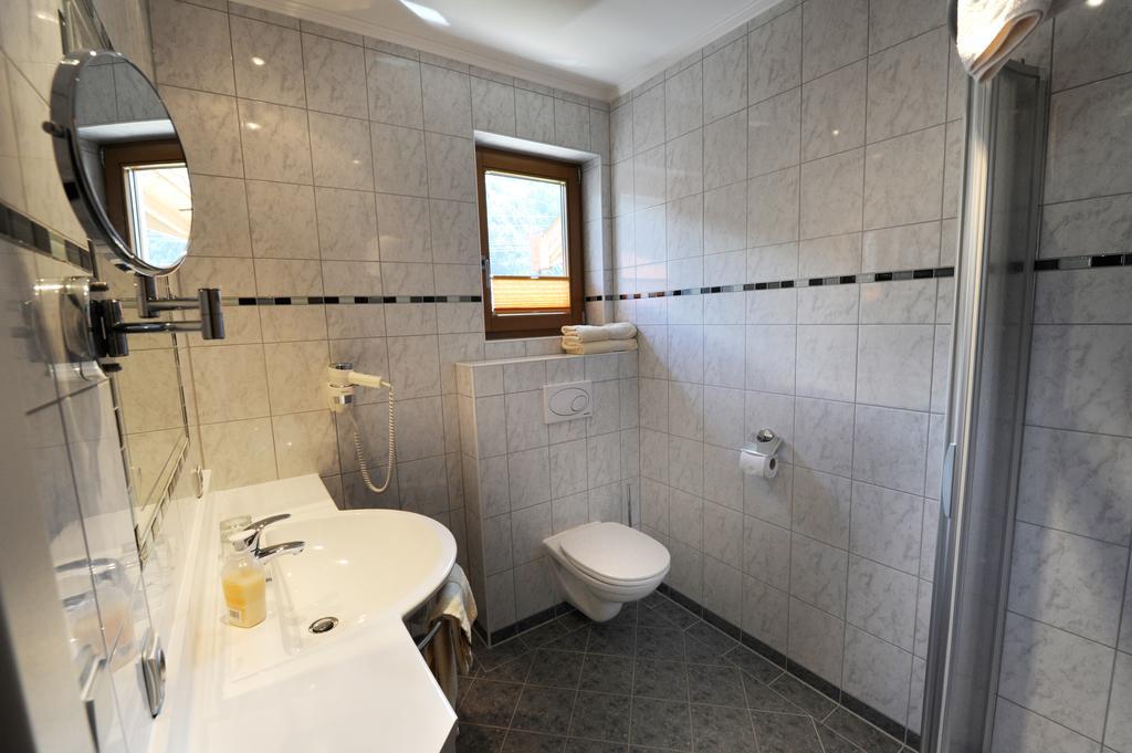 Hotel Garni Landhaus Platzer Zell am Ziller Eksteriør bilde