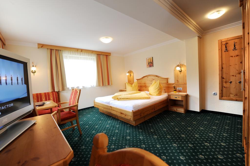 Hotel Garni Landhaus Platzer Zell am Ziller Eksteriør bilde